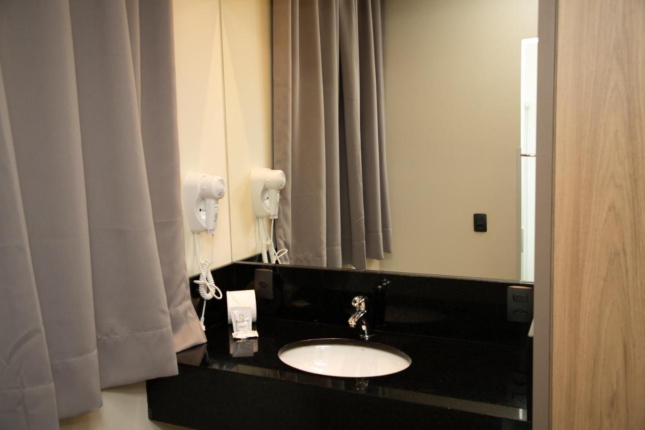 Hotel Zunino Palhoca ภายนอก รูปภาพ